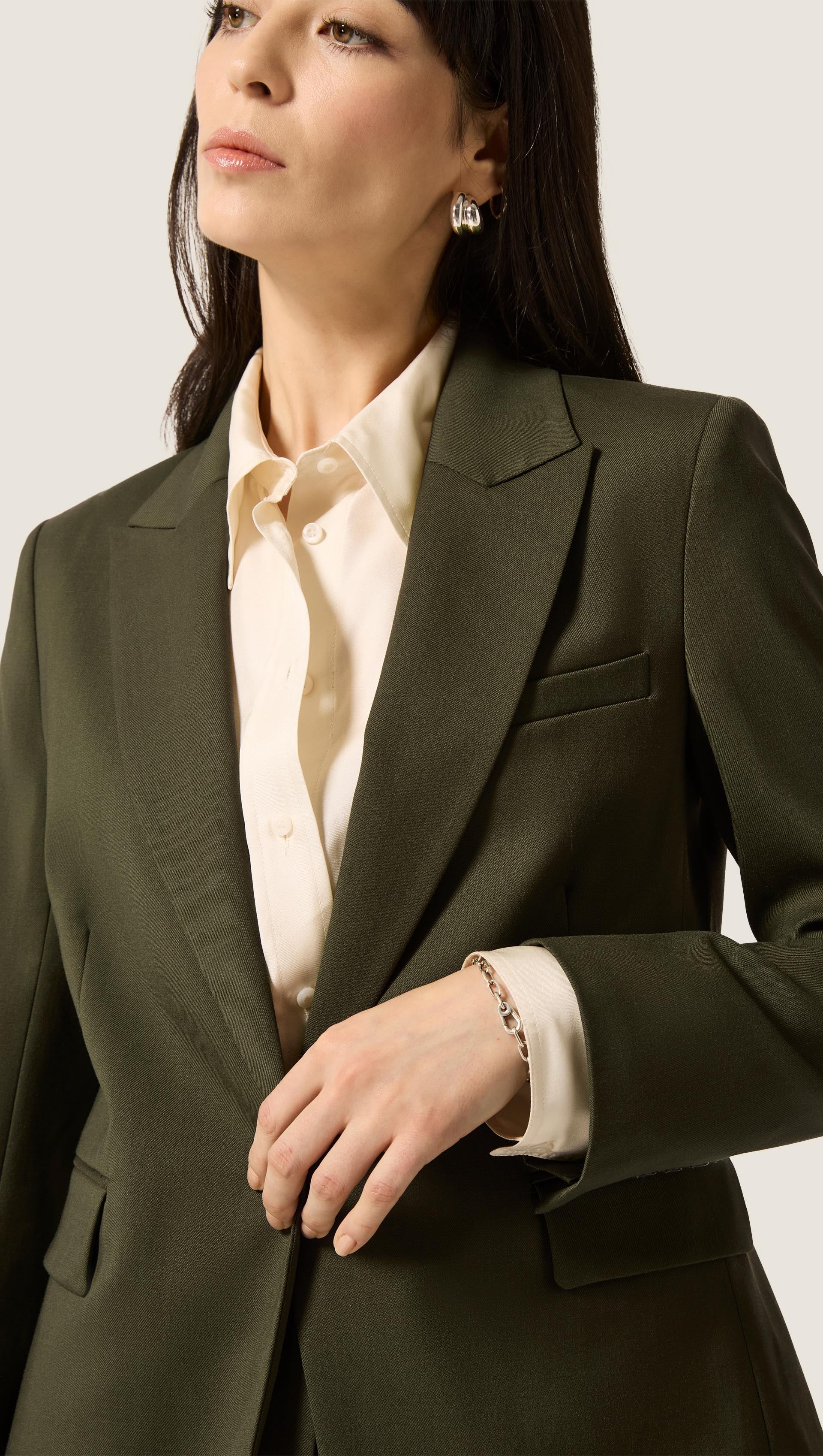 Single Button Blazer in Seasonless Wool | Olive - Image 3